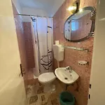 Apartman Krstinic 84 *